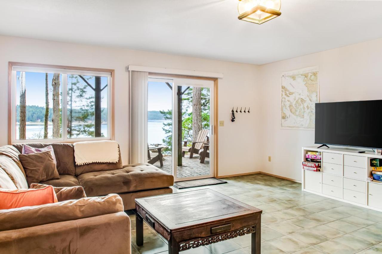 Snug Harbor Hideout Villa Islandale Exterior photo